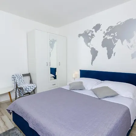 Διαμέρισμα Pomalo - One Bedroom With Loggia