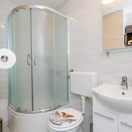 Διαμέρισμα Pomalo - One Bedroom With Loggia *